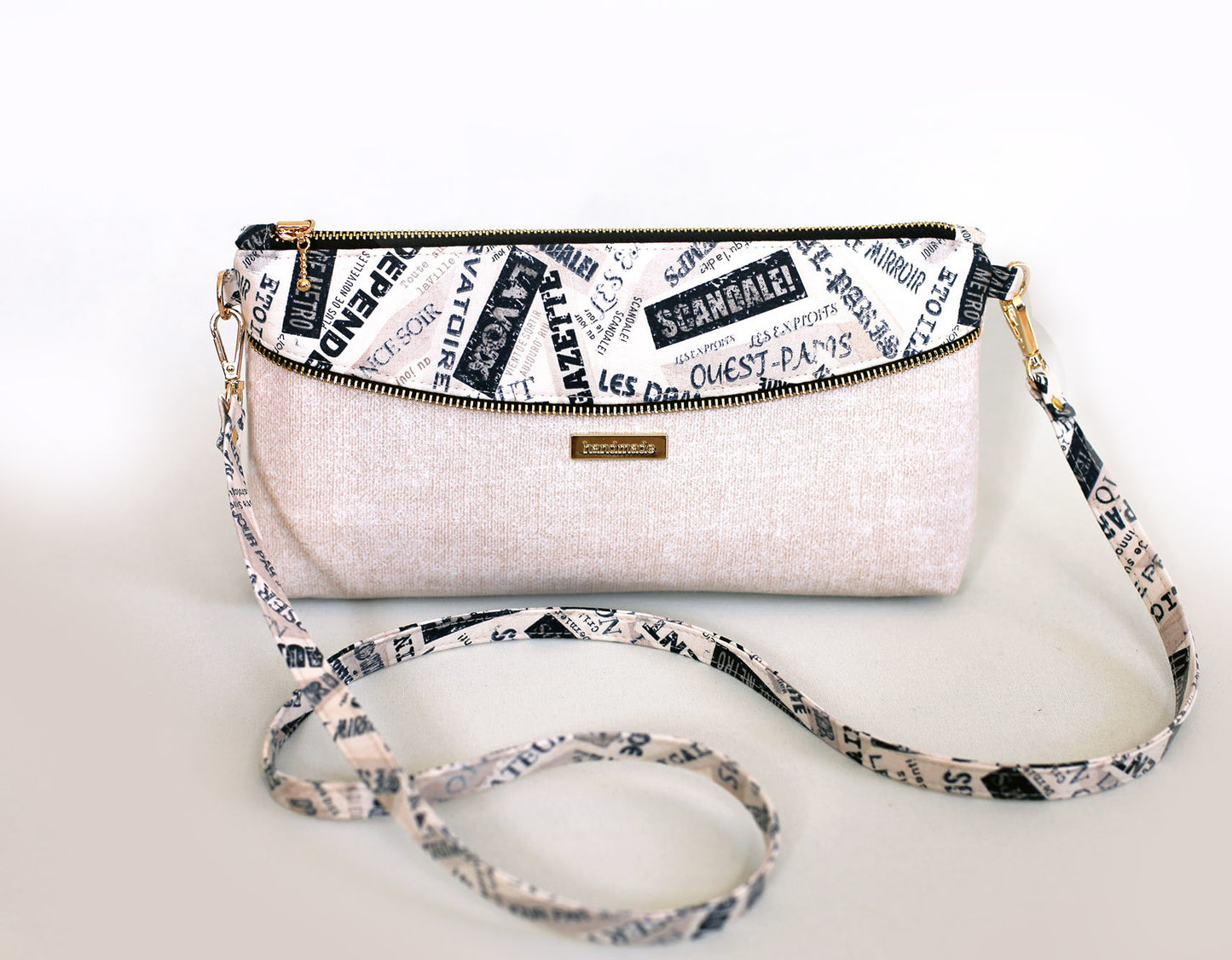 Loule Bag PDF sewing pattern bag in cotton crossbody bag with metal zipper piping.