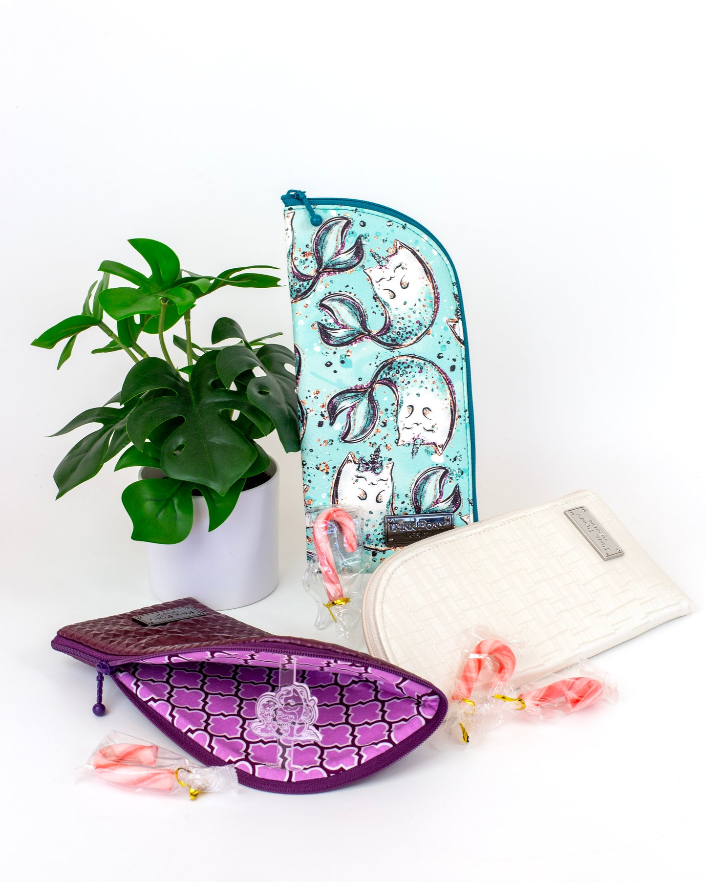Raccoon Case - FREE - PDF Sewing Pattern with SVG file