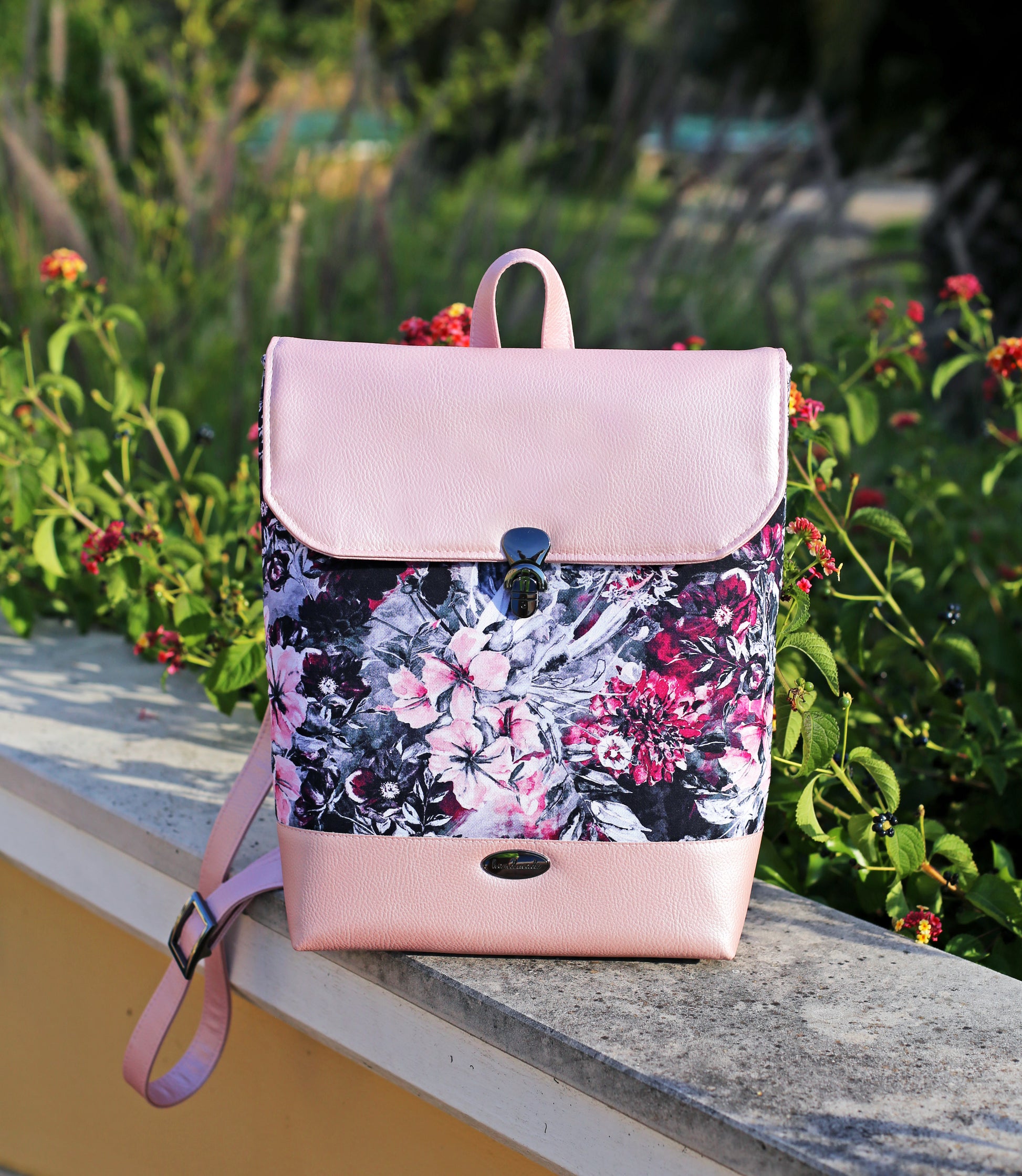 PDF PATTERN- Flower mini bag (digital pattern ONLY) - kristana's